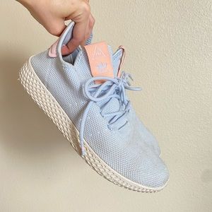 Adidas Shoes // Size 7.5